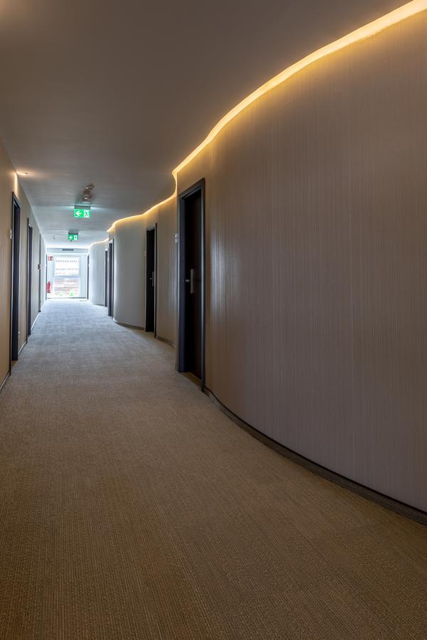 Trip Inn Conference Hotel & Suites Wetzlar Exteriör bild